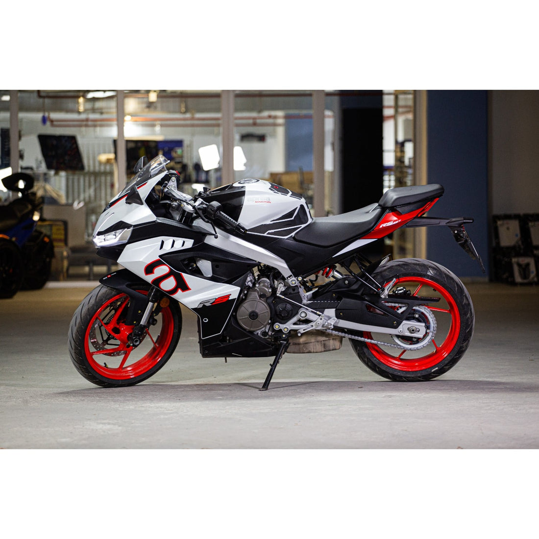 Grippatch Aprilia RS 457 (2024) ile Uyumlu Kaydırmaz 6D Karbon 23 Parça Tank Pad Seti GC11