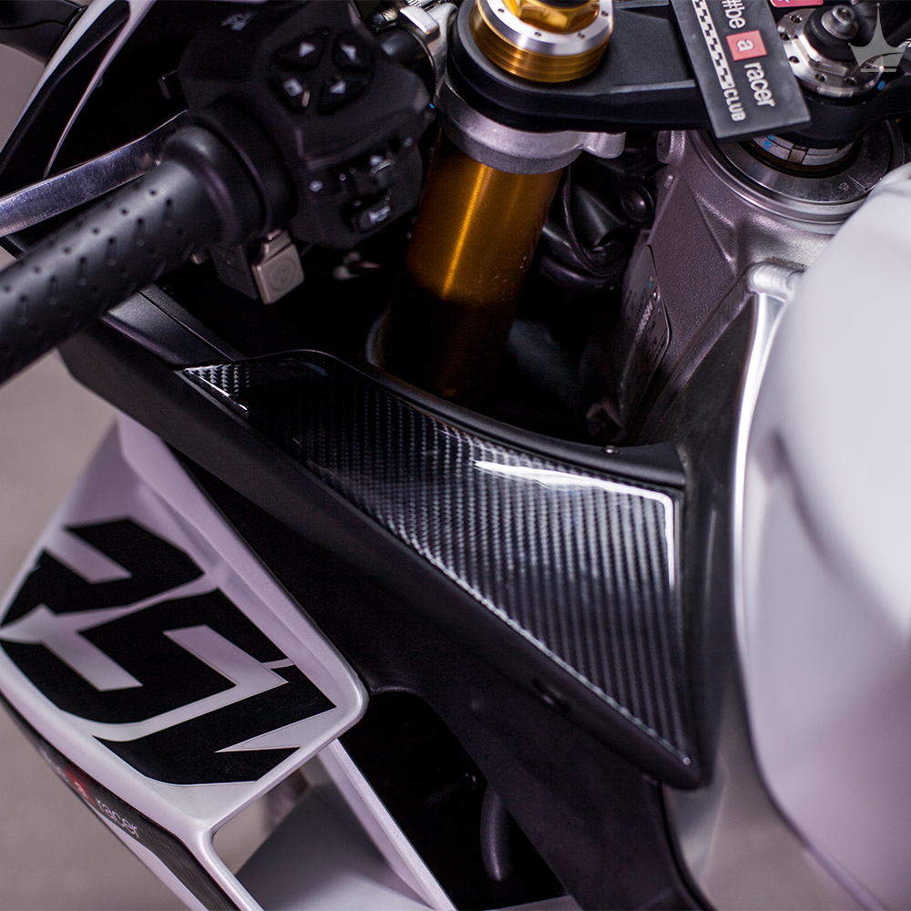 Grippatch Aprilia RSV4 (2024) ile Uyumlu Kaydırmaz 6D Karbon 14 Parça Tank Pad Seti GC46