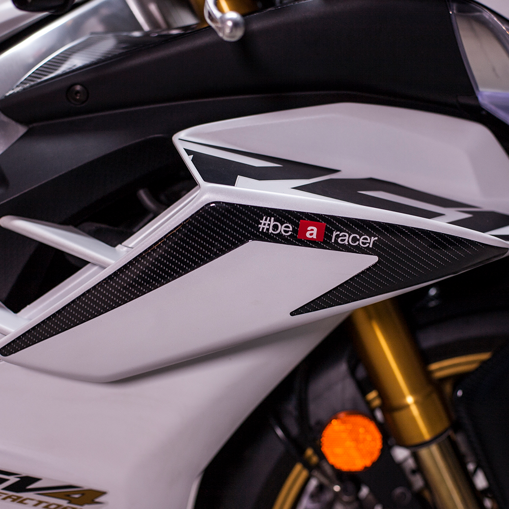 Grippatch Aprilia RSV4 (2024) ile Uyumlu Kaydırmaz 6D Karbon 14 Parça Tank Pad Seti GC46