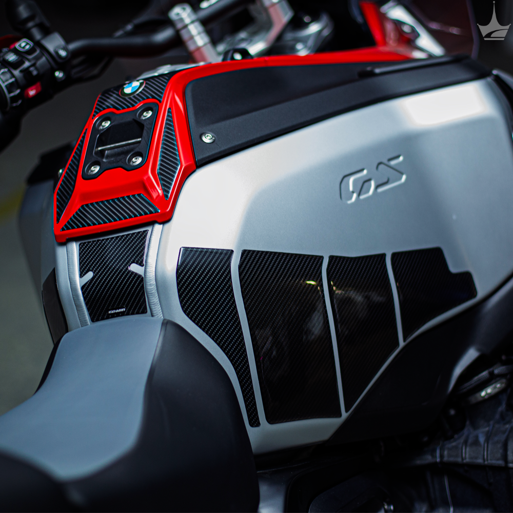 Grippatch BMW GS1300 ADV (2025) ile Uyumlu Kaydırmaz 6D Karbon 14 Parça Tank Pad Seti GC64