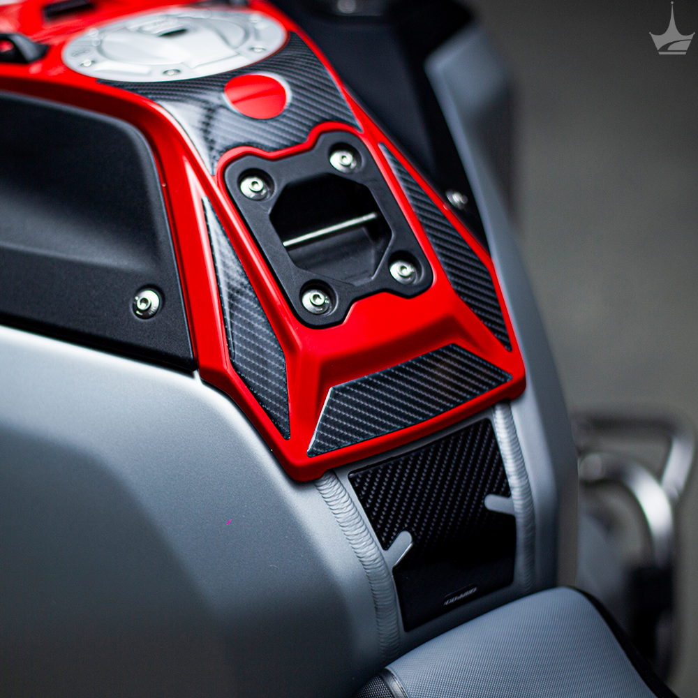 Grippatch BMW GS1300 ADV (2025) ile Uyumlu Kaydırmaz 6D Karbon 14 Parça Tank Pad Seti GC64