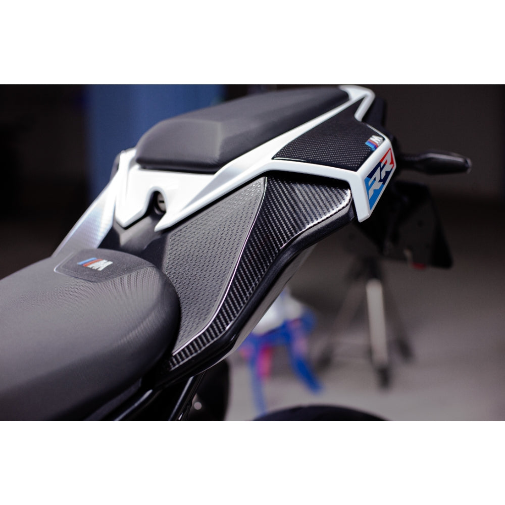 Grippatch BMW S1000RR (2023-2024) ile Uyumlu Kaydırmaz 6D Karbon 28 Parça Tank Pad Seti GC43