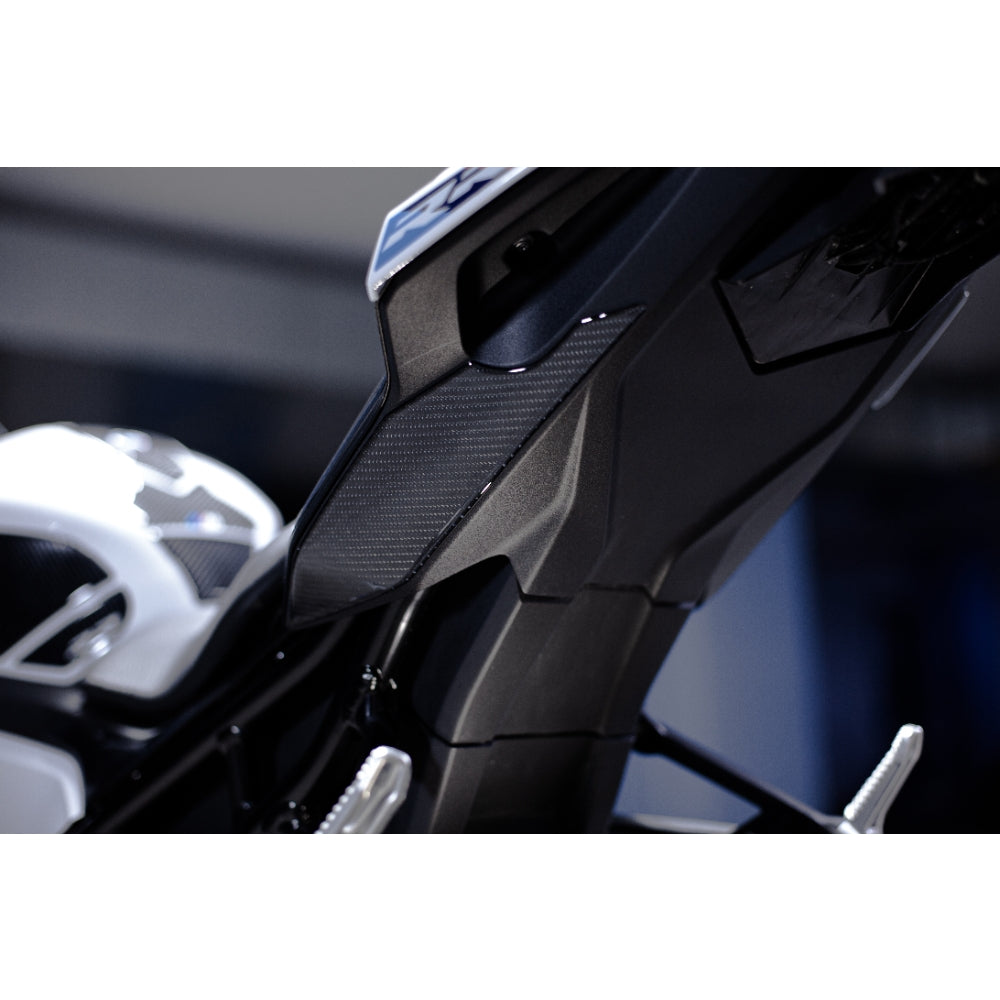 Grippatch BMW S1000RR (2023-2024) ile Uyumlu Kaydırmaz 6D Karbon 28 Parça Tank Pad Seti GC43