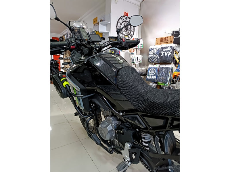 Grippatch CF Moto 450 MT (2024) ile Uyumlu Kaydırmaz 6D Karbon 24 Parça Tank Pad Seti GC39