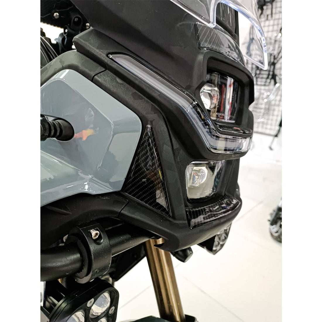 Grippatch CF Moto 450 MT (2024) ile Uyumlu Ultimate Kaydırmaz 24 Parça Tank Pad Seti GTC02