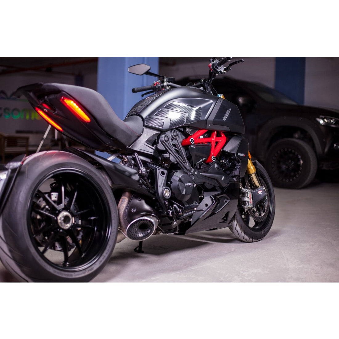 Grippatch Ducati Diavel 1260S (2019-2022) ile Uyumlu Kaydırmaz 6D Karbon 15 Parça Tank Pad Seti GC78