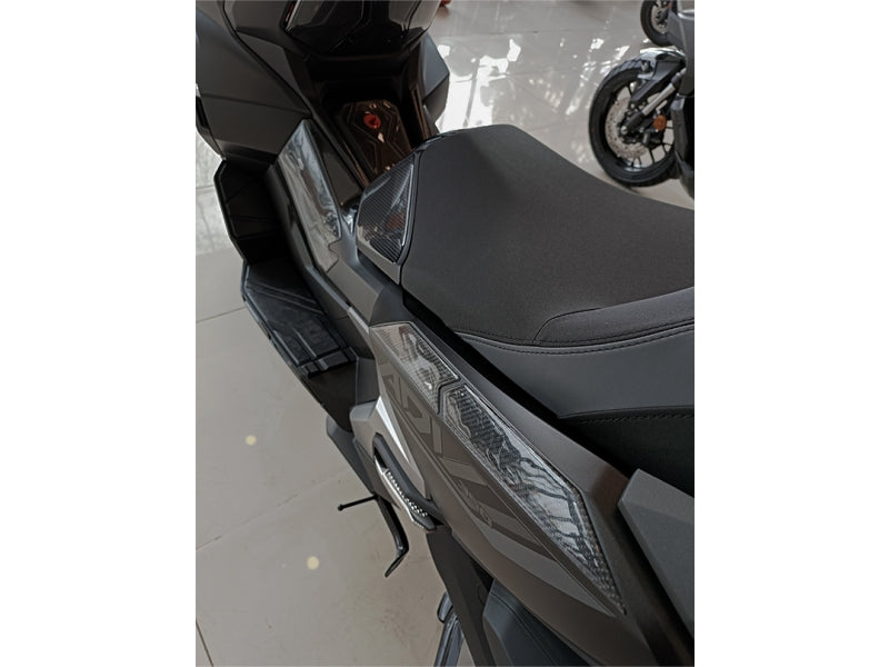 Grippatch Honda ADV350 (2024) ile Uyumlu Kaydırmaz 6D Karbon 28 Parça Tank Pad Seti GC29