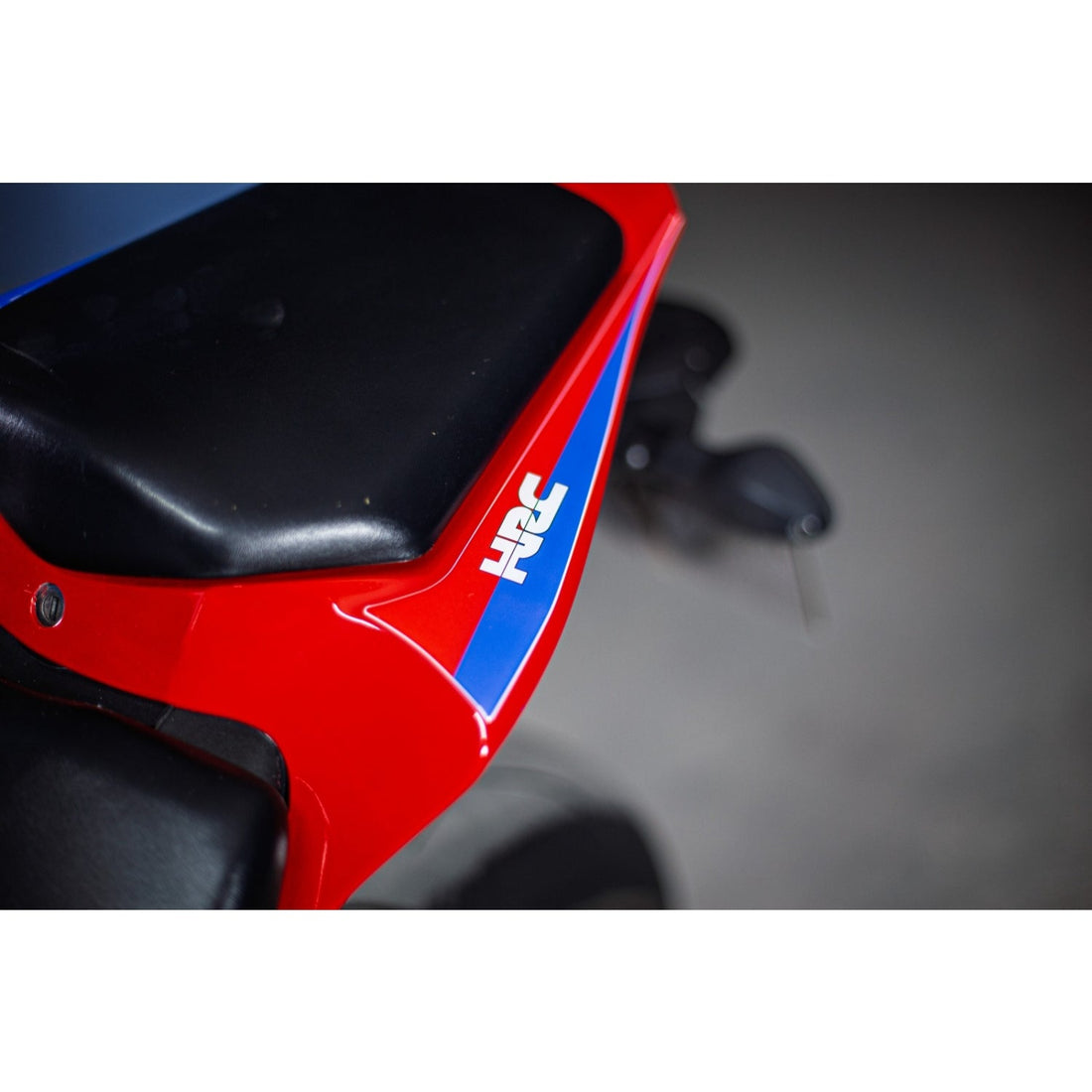 Grippatch Honda CBR1000RR (2014-2016) ile Uyumlu 13 Parça Renkli Tank Pad Seti GC97-1