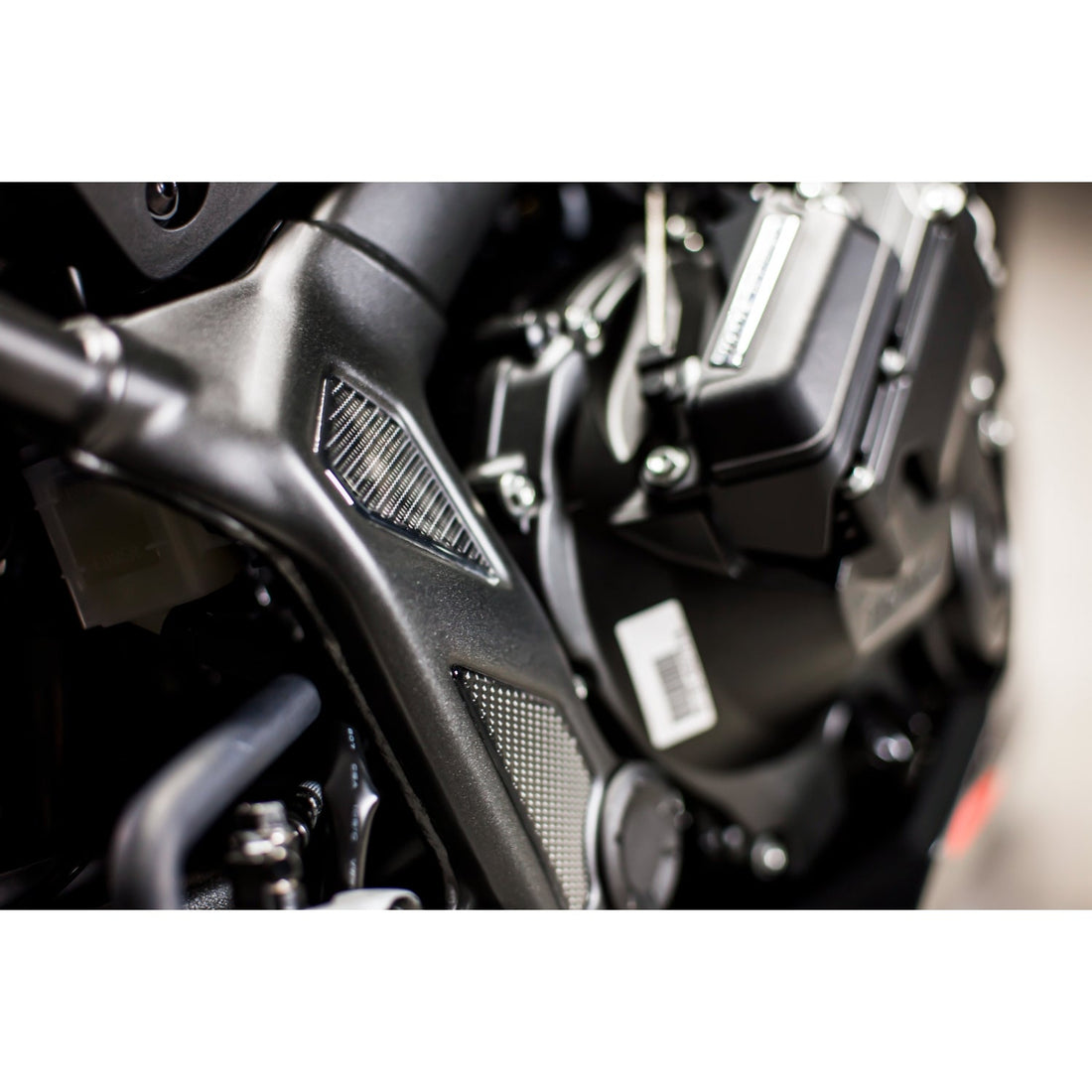 Grippatch Honda CBR650R (2025) ile Uyumlu Kaydırmaz 6D Karbon 47 Parça Tank Pad Seti GC41