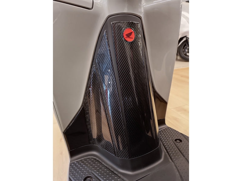 Grippatch Honda Dio ile Uyumlu Kaydırmaz 6D Karbon 8 Parça Tank Pad Seti GC22