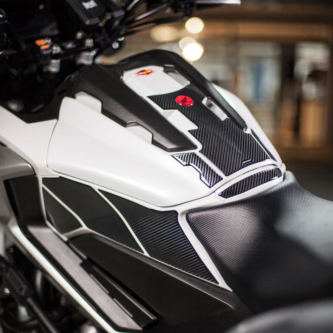 Grippatch Honda NC750 (2016-2020) ile Uyumlu Kaydırmaz 6D Karbon 11 Parça Tank Pad Seti GC60