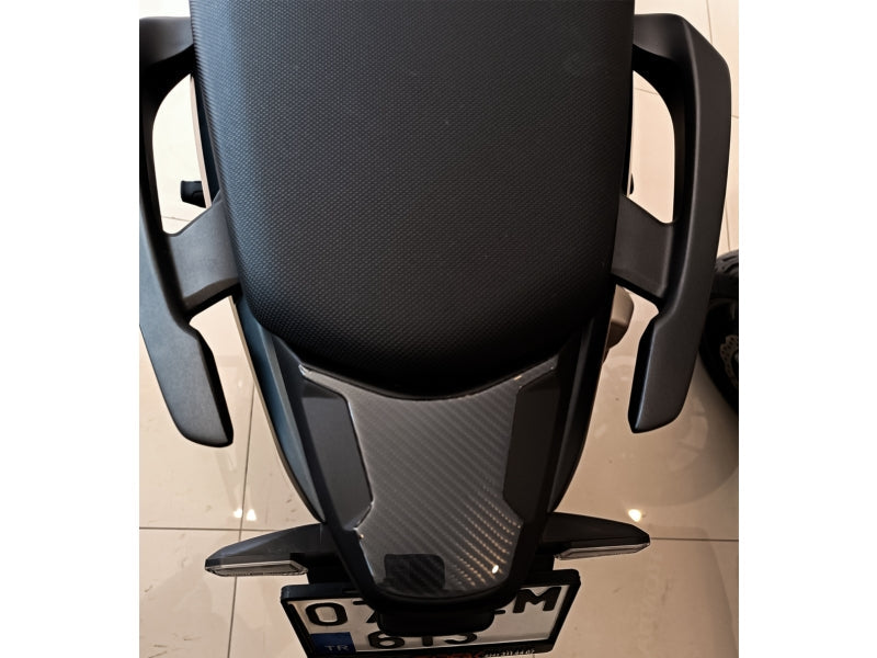 Grippatch Honda NX500 Black 2025 ile Uyumlu Kaydırmaz 6D Karbon 17 Parça Tank Pad Seti GC31
