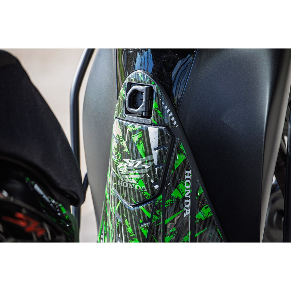 Grippatch Honda SH 125 (2024) ile Uyumlu 11 Parça Tank Pad Seti – GC21-1