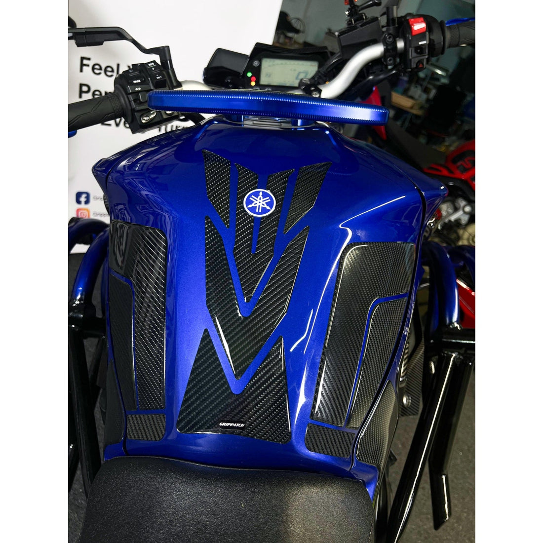 Grippatch Yamaha MT-10 (2016) ile Uyumlu Kaydırmaz 6D Karbon 19 Parça Tank Pad Seti GC48