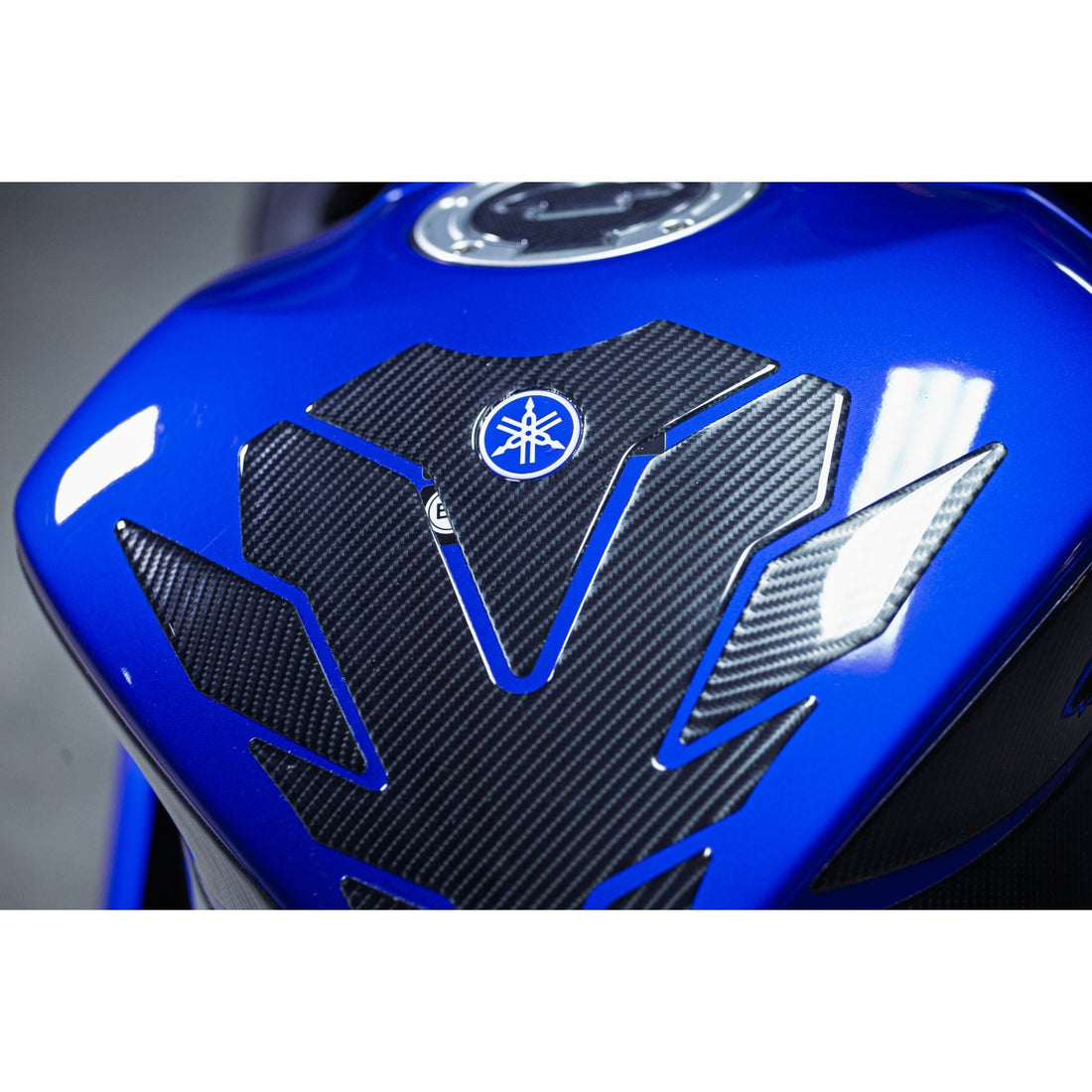 Grippatch Yamaha R25 (2025) ile Uyumlu 6D Karbon 15 Parça Tank Pad Seti - GC88