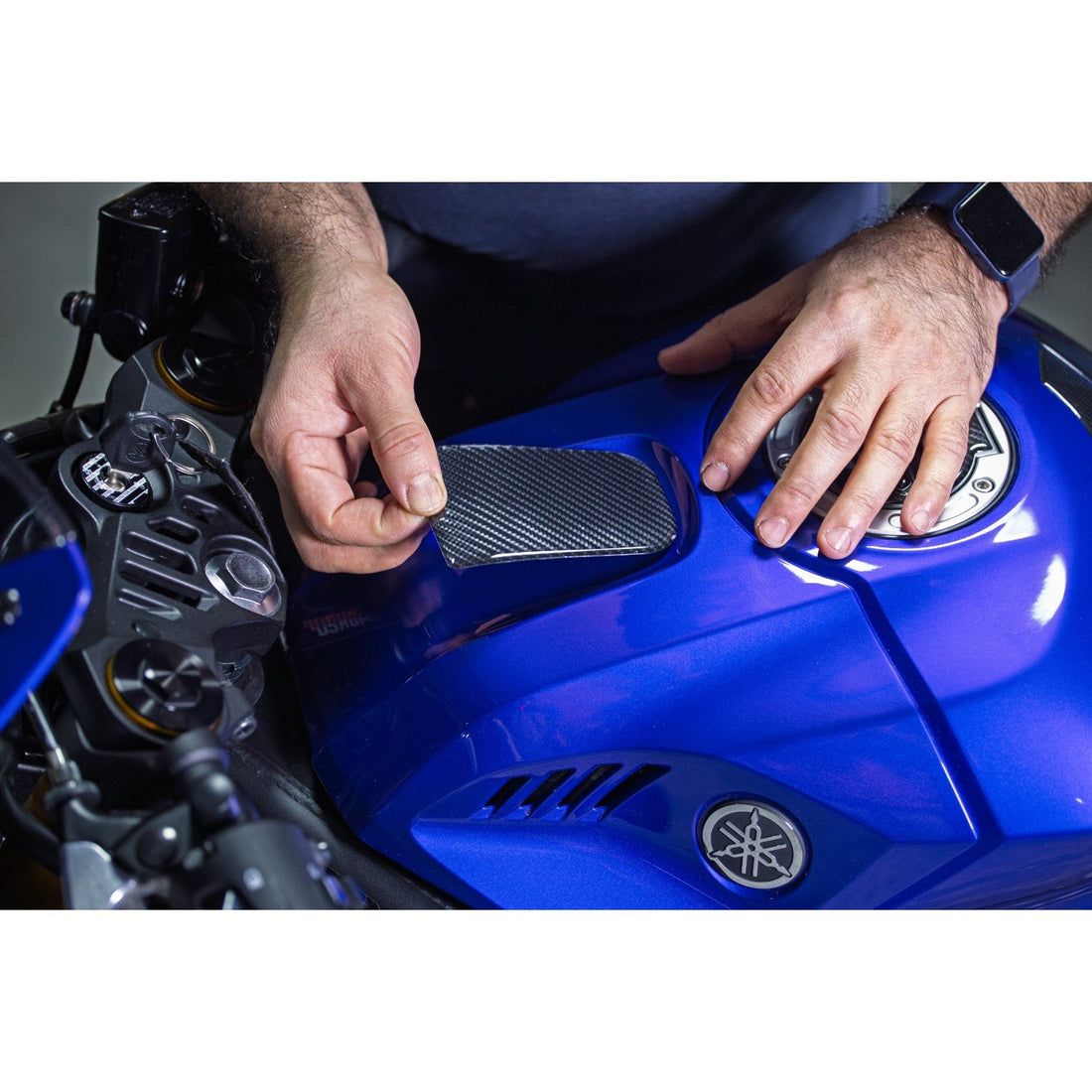 Grippatch Yamaha R25 (2025) ile Uyumlu 6D Karbon 15 Parça Tank Pad Seti - GC88